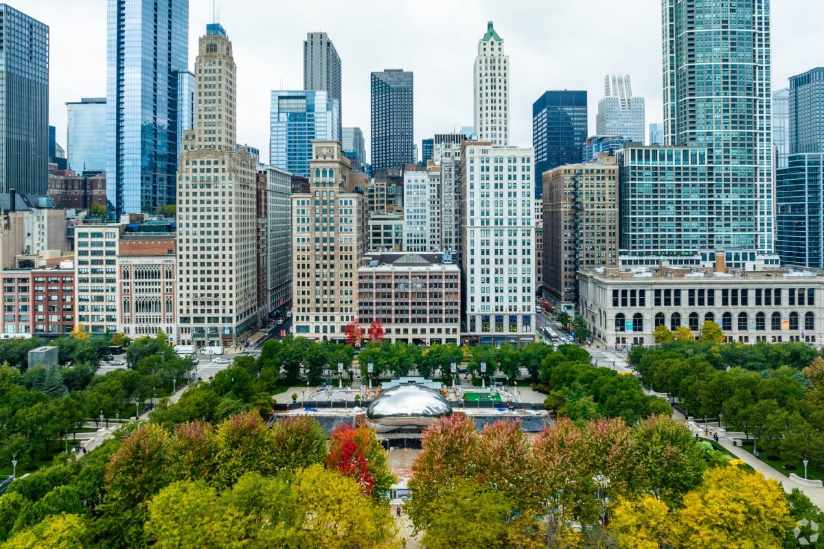 10 Chicago Neighborhoods with the Best Food | Apartments.com